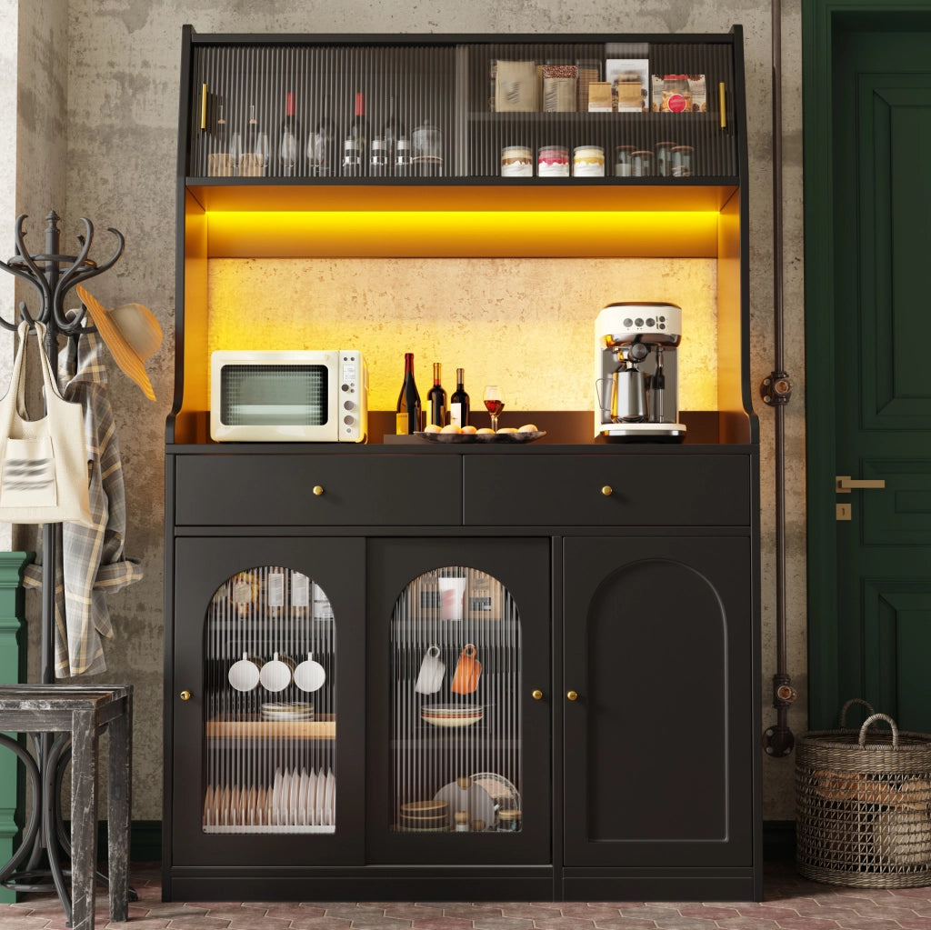 Credenza alta 120x40x180 cm con LED e ripiani regolabili in MDF e pannello truciolare; nera