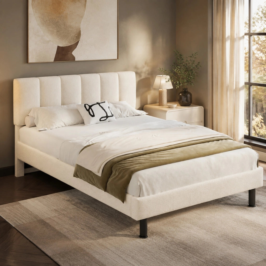 Letto imbottito 140x190 cm in tessuto Sherpa beige con rete a doghe e piedi in ferro