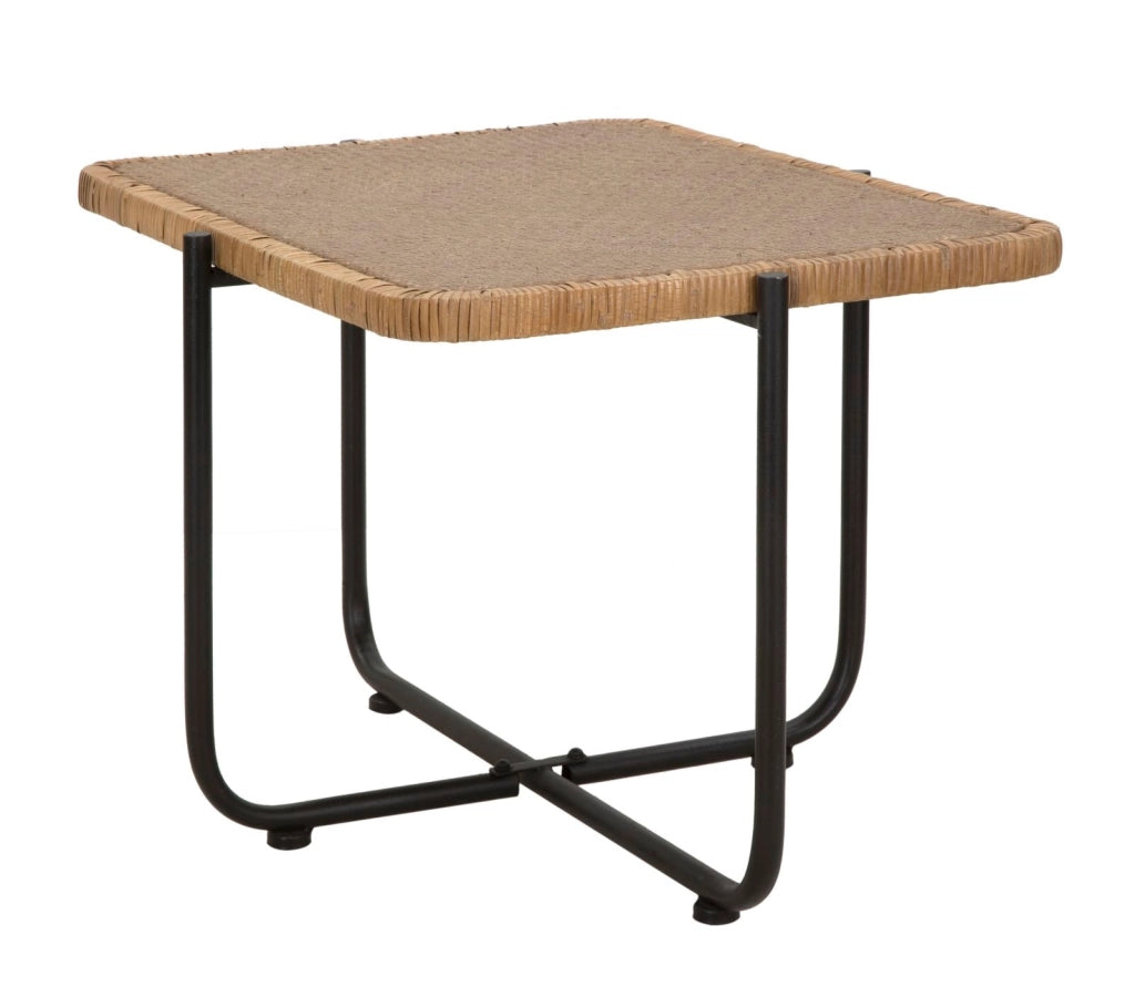 Tavolino Basso 75x55x46,5 cm in Metallo con Piano in Rattan