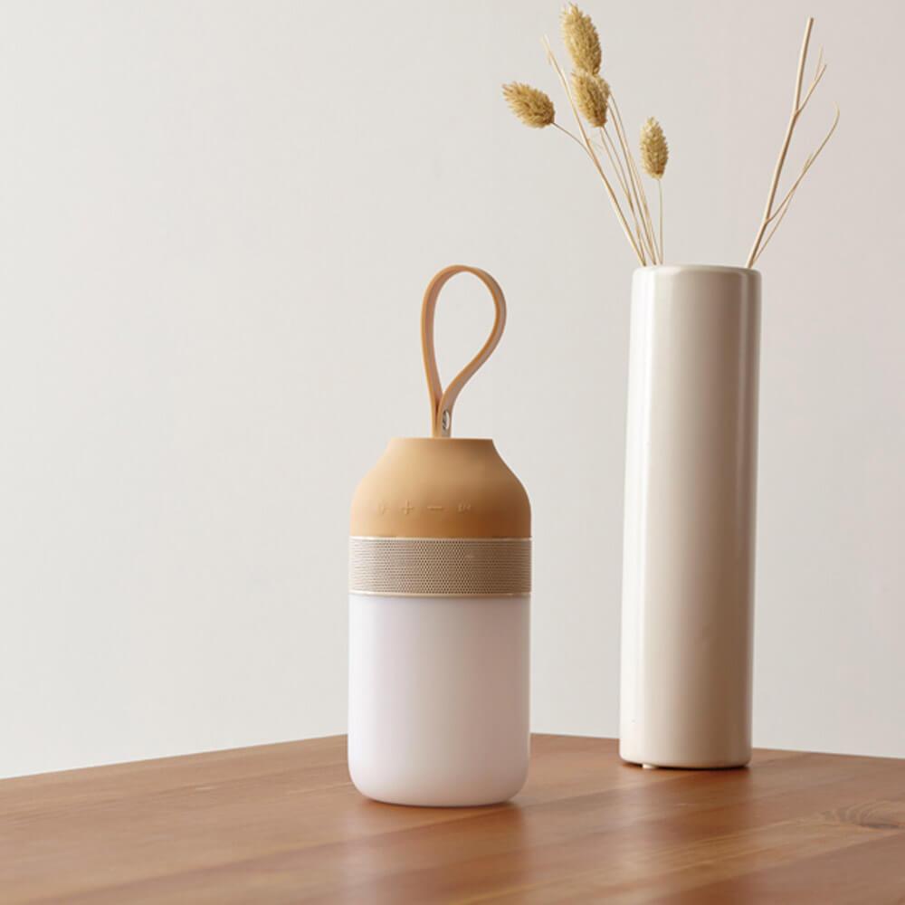 Altoparlante Bluetooth con Lampada LED 7,6x7,6x1,5 cm in Plastica Bianco Panna