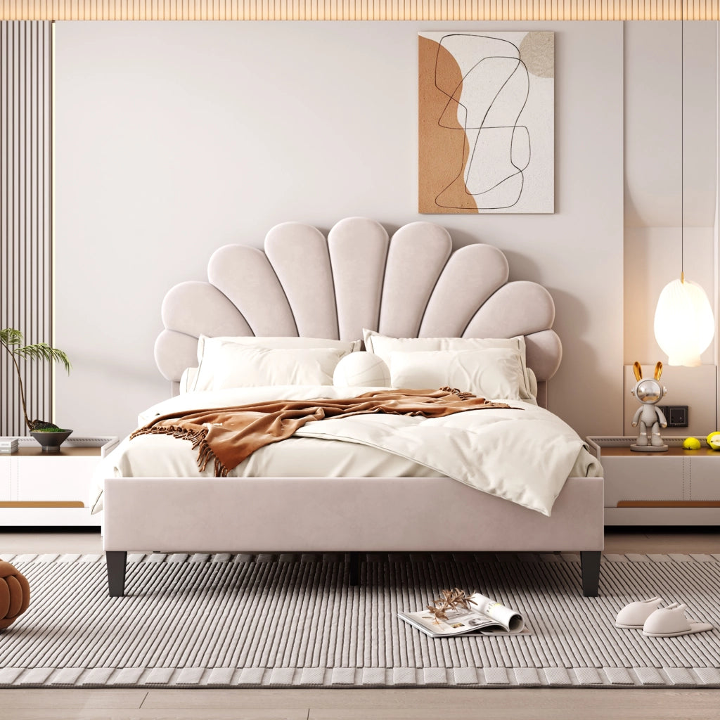 Letto Matrimoniale 140×200 cm con Testiera Floreale Imbottita; Struttura Rivestita; senza Materasso; Beige