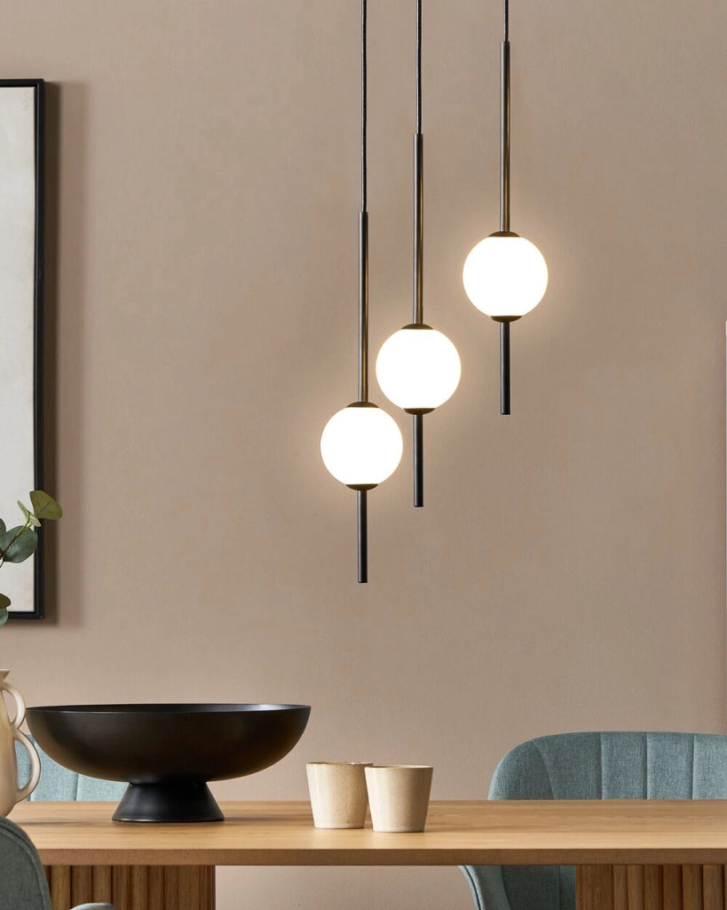	Lampadario con 3 luci a LED in metallo con paralumi rotondi in vetro metallo nero soggiorno stile glamour