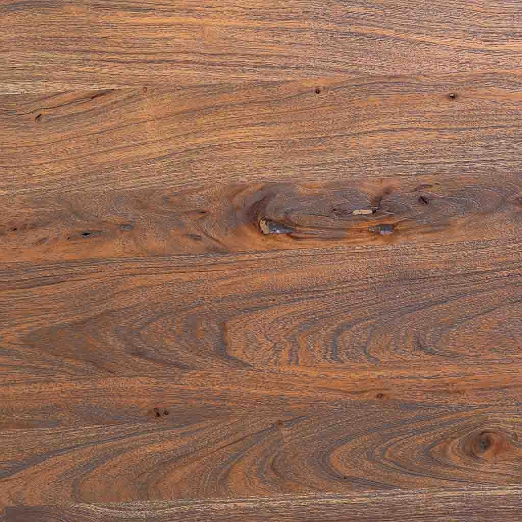 Tavolo da pranzo bordo conico in legno di acacia con finitura ruggine 160x90x76