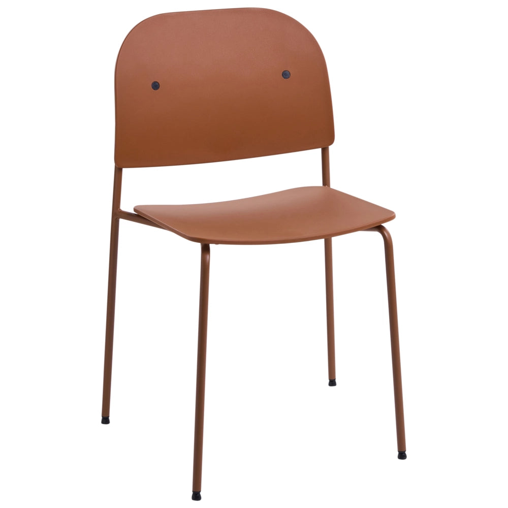 Set di 2 sedie da pranzo con seduta in materiale sintetico arancione e struttura in metallo, in stile minimalista scandinavo, per la zona pranzo della cucina