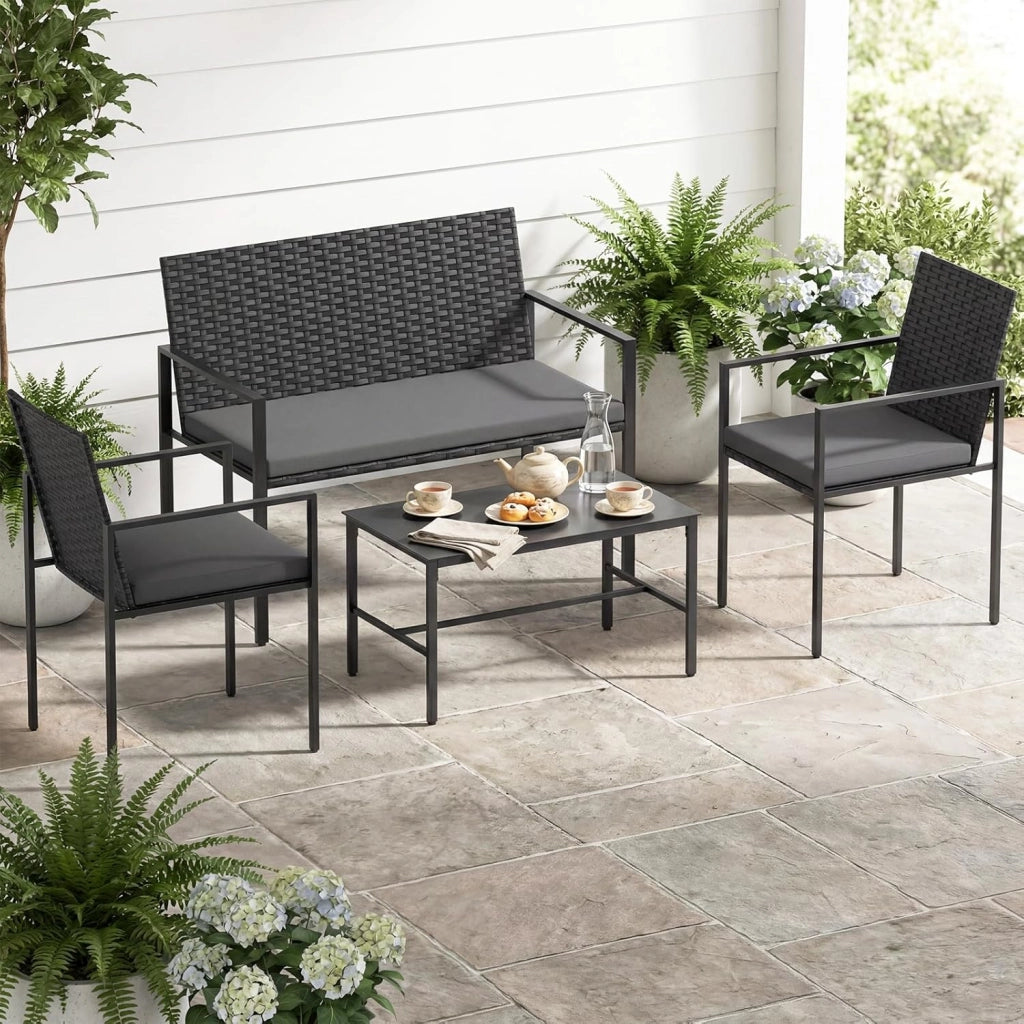 Set di Salotto da Giardino a 4 Pezzi, Poltrone e Divano per Esterno in Rattan con Tavolino da Caffè in Vetro Temperato e Cuscini Morbidi, Set di Conversazione per Cortile e Balcone (Grigio)