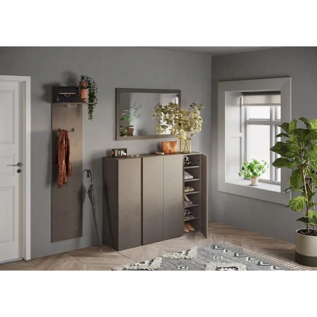 Mobile contenitore con 4 ante e 10 ripiani regolabili, collezione KEY, colore marrone e rovere.