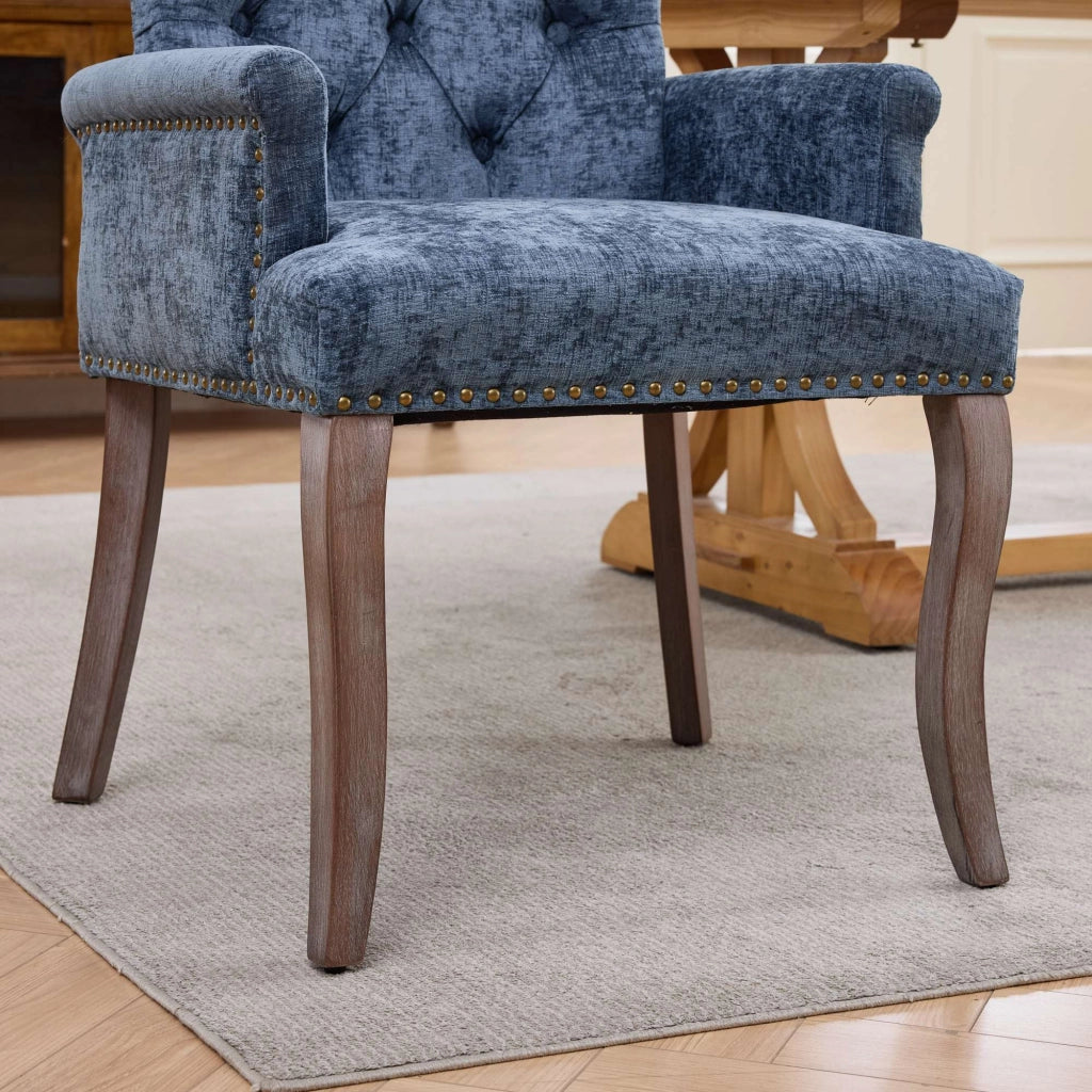 Sedia da pranzo, venduta singolarmente, tessuto chenille, gambe in legno massello, con braccioli, blu