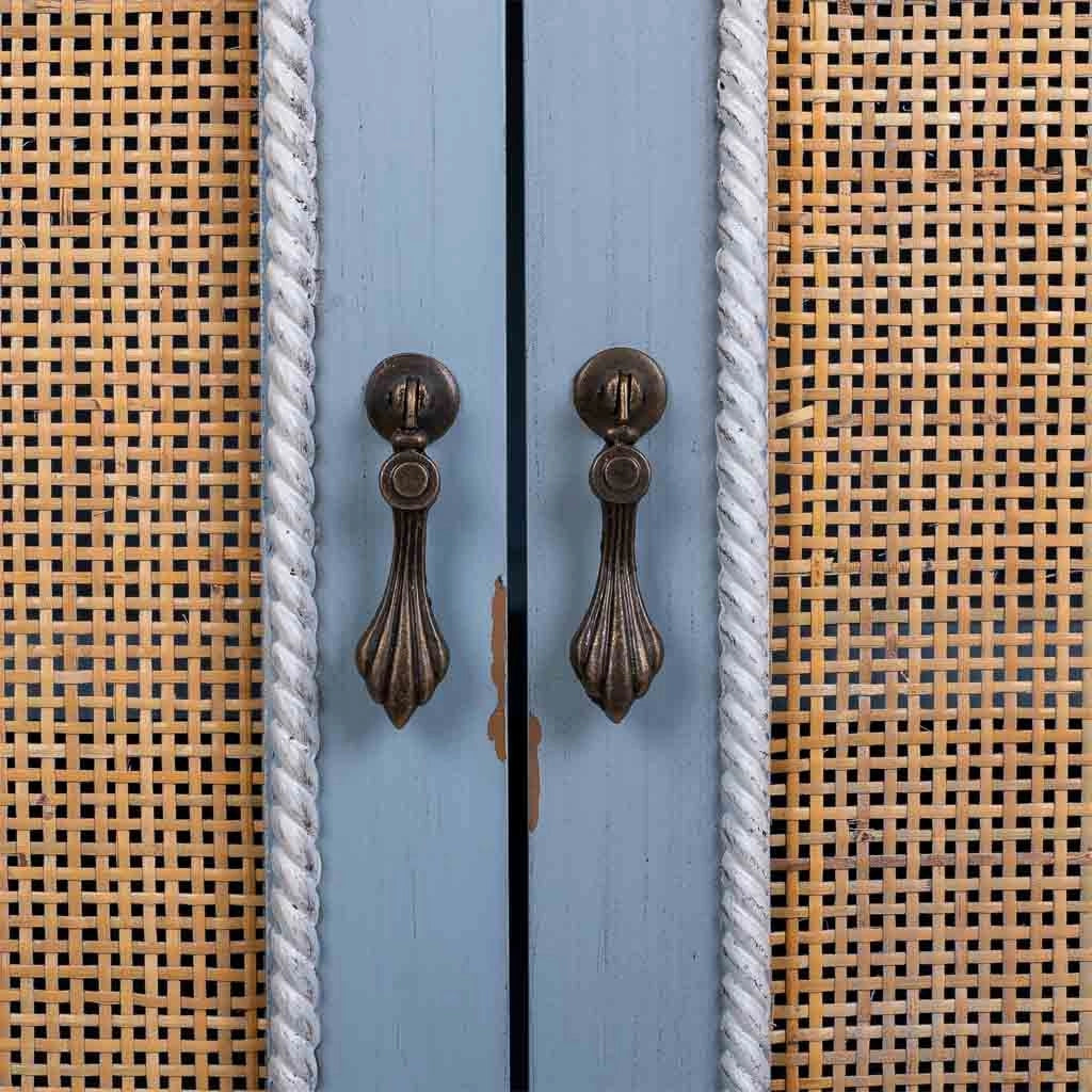 Armadio in legno con 2 ante e 1 cassetto 80x42x138