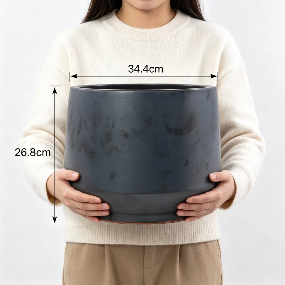 Fioriera a più livelli in ceramica artigianale smaltata opaca nera con fori di drenaggio per piante grandi