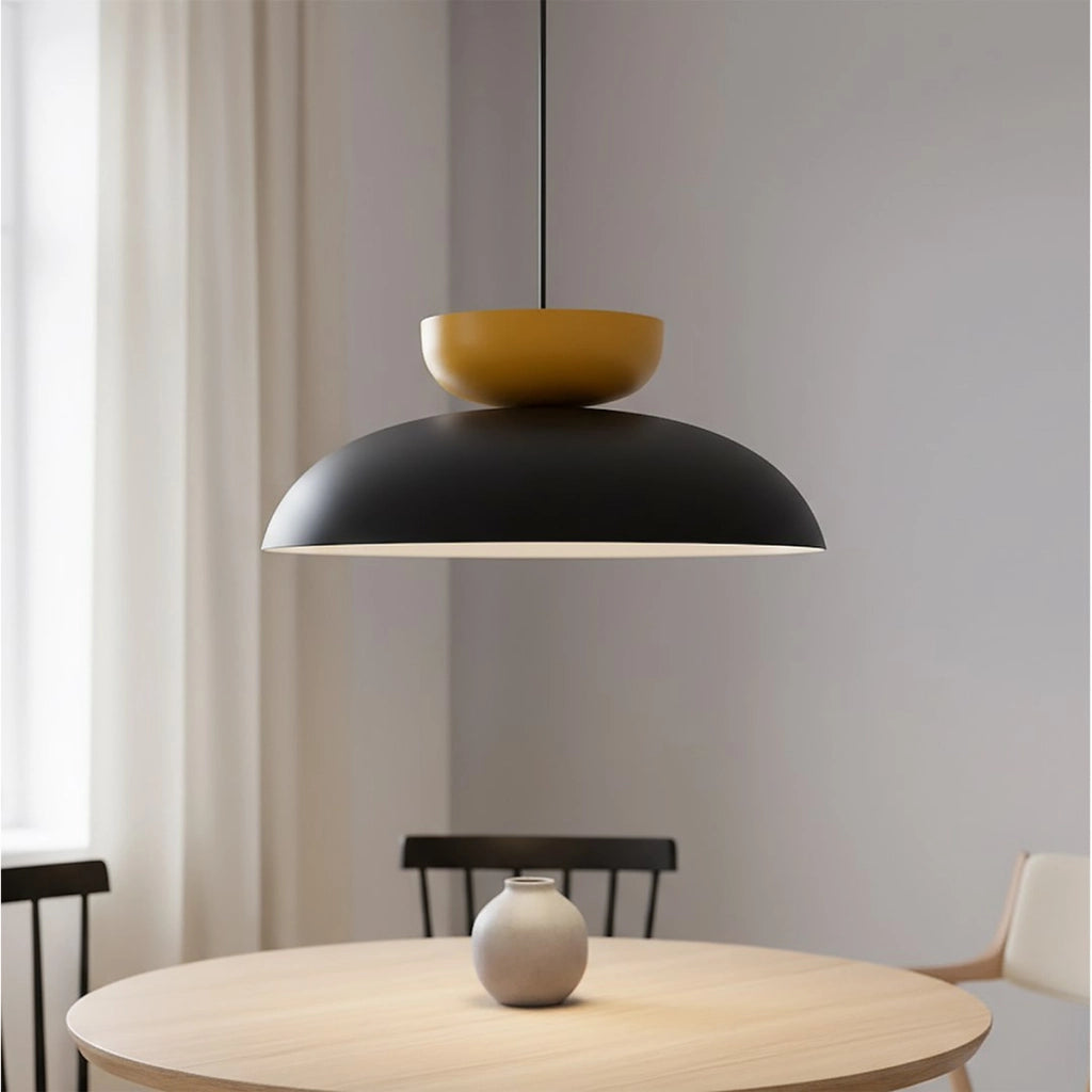 Lampada a sospensione Mega a cupola in acciaio nero e arancione