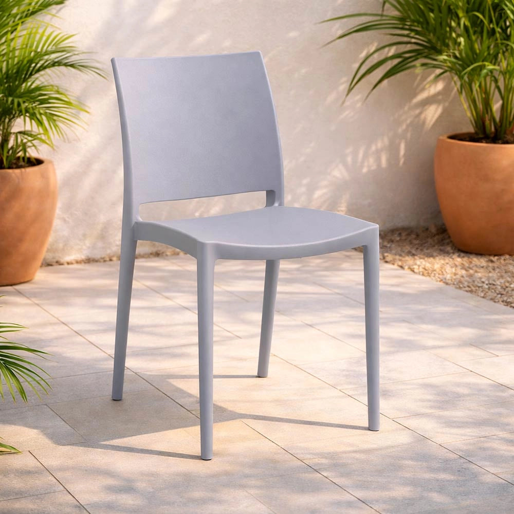 Sedia altea in plastica colore grigio chiaro modello confort