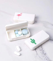 Organizzatore di Medicinali Giornaliero - Impermeabile e Portatile - Per Viaggi - Set da 4
