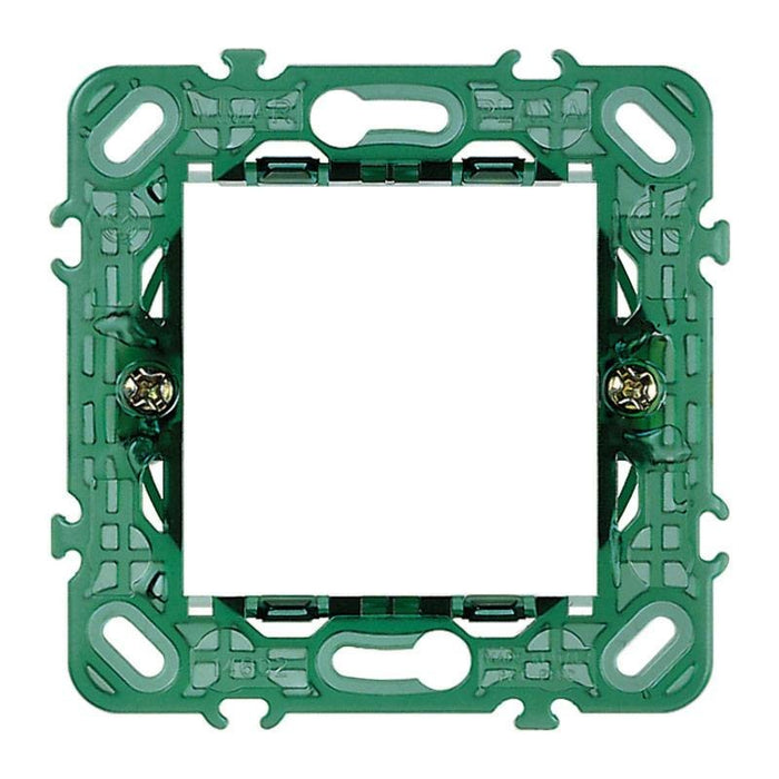 Supporto Vimar Plana 2 moduli con griffe per scatole tonde 14602