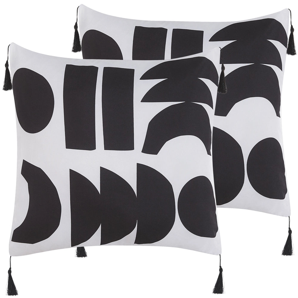 Set di 2 cuscini motivo geometrico nappe 45 x 45 cm bianco e nero