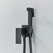 Bidet con rubinetto a miscelazione - Rubinetto per sanitario - Miscelatore per acqua calda e fredda - Sanitari con rubinetti - Sanitario con serbatoio - Rubinetto RVS - Nero