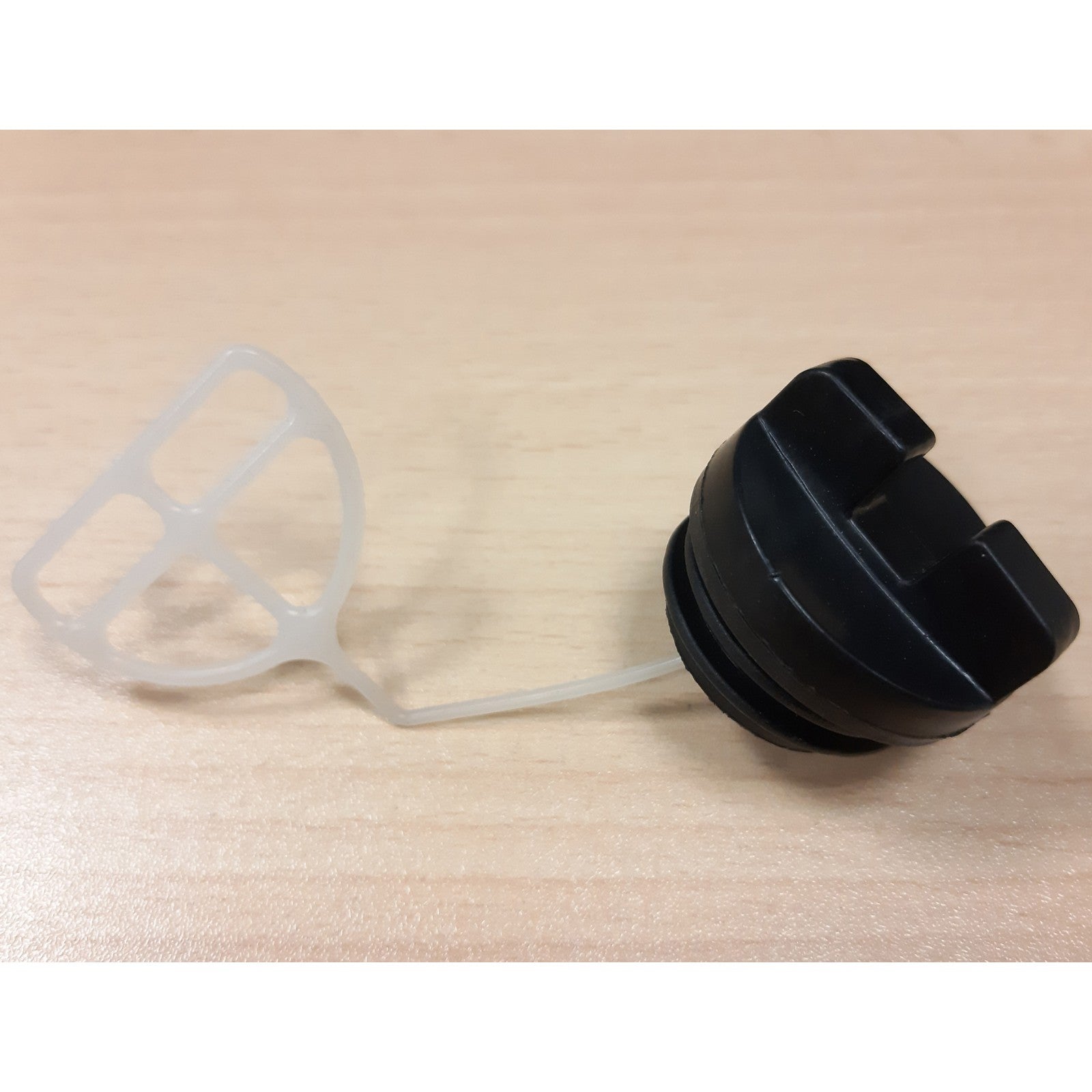 tappo benzina per motosega j-sky tm-3800 cod:ferx.603187