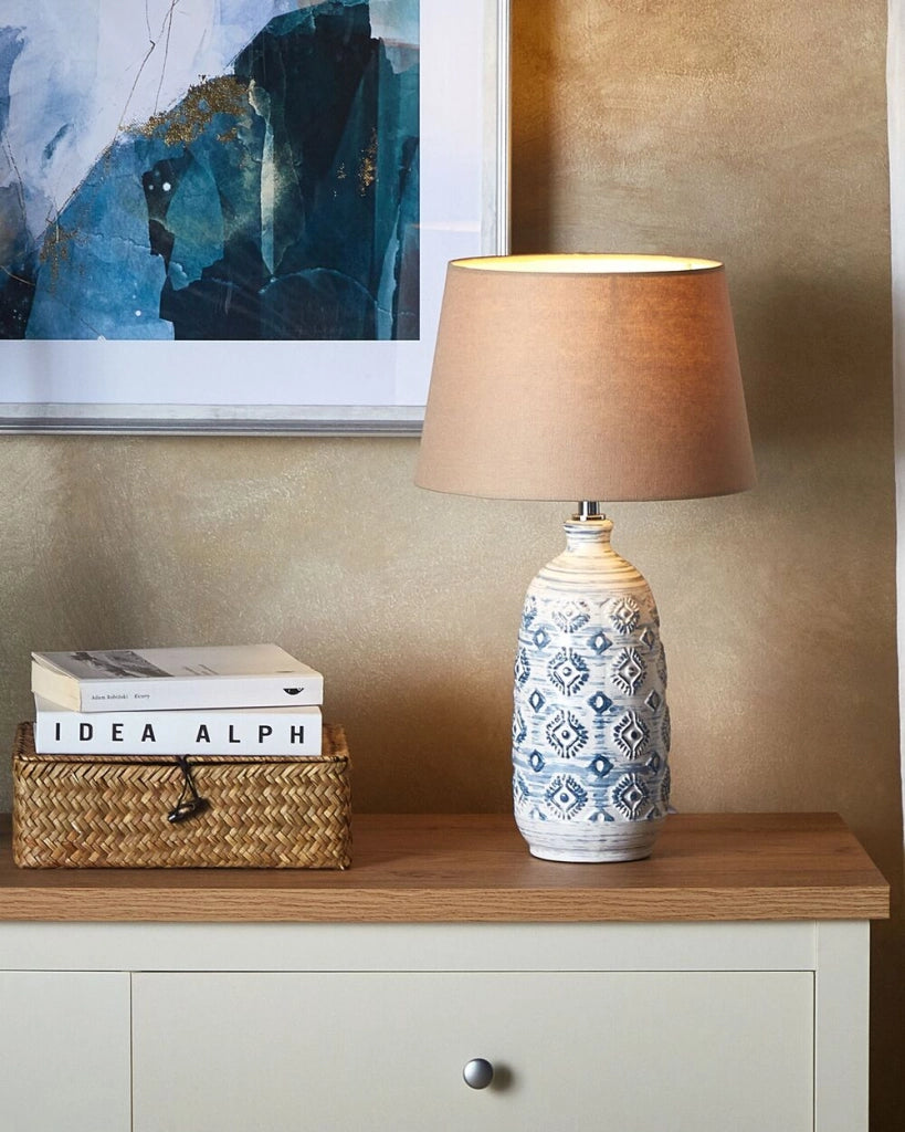 Lampada da tavolo base in ceramica bianca e blu paralume in tessuto Illuminazione ambiente lampada da comodino
