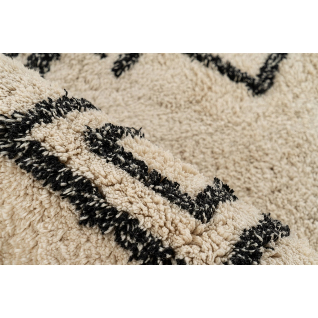 Tappeto in cotone Mylen con motivo geometrico nero e crema