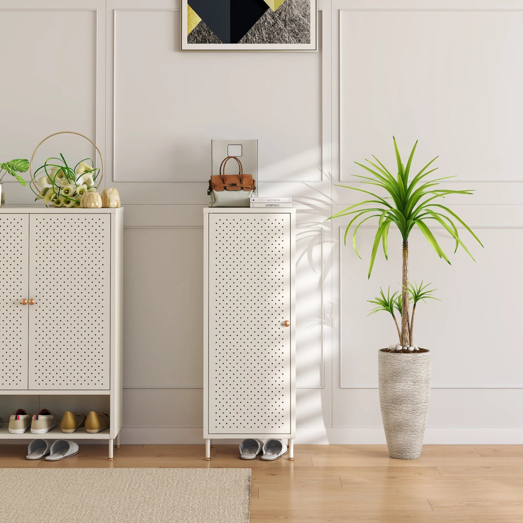 Scarpiera Coleraine con Anta e 3 Ripiani Regolabili 115 x 43 x 35 - Acciaio Bianco Crema [en.casa]