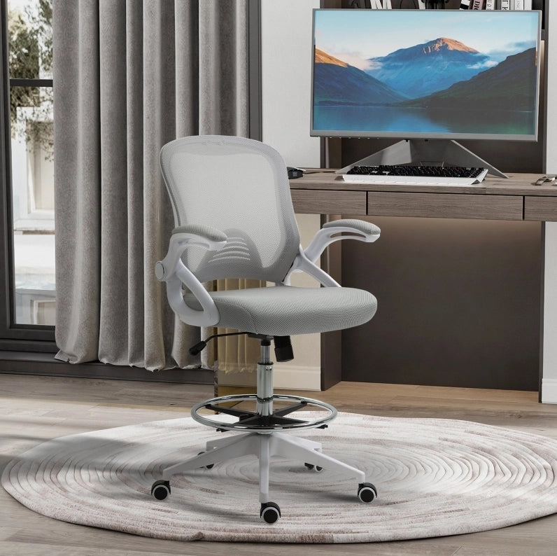 Sedia da ufficio ergonomica grigio chiaro con poggiapiedi