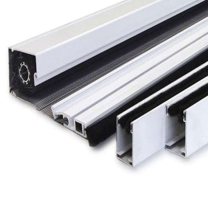 Zanzariera a Rullo Avvolgibile Verticale per Finestra SLIM Riducibile