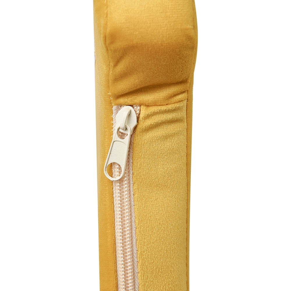 Sedia imbottita in velluto giallo con braccioli Mobili per l'asilo nido Seduta per bambini Design moderno Forma a corona