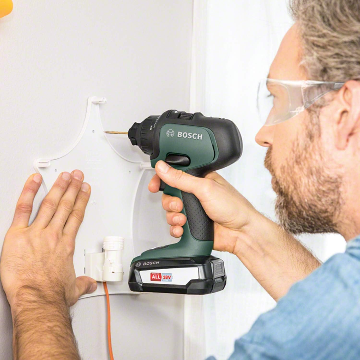 TRAPANO BOSCH BATTERIA LITIO 18V. ADVACED IMPACT 18 + VALIGETTA E ACCESSORI