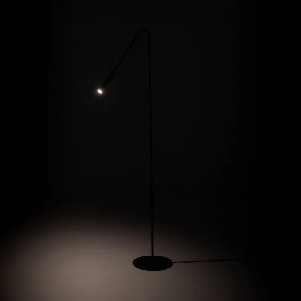 Lampada da terra LED Luminaria in metallo nero | Duzzle