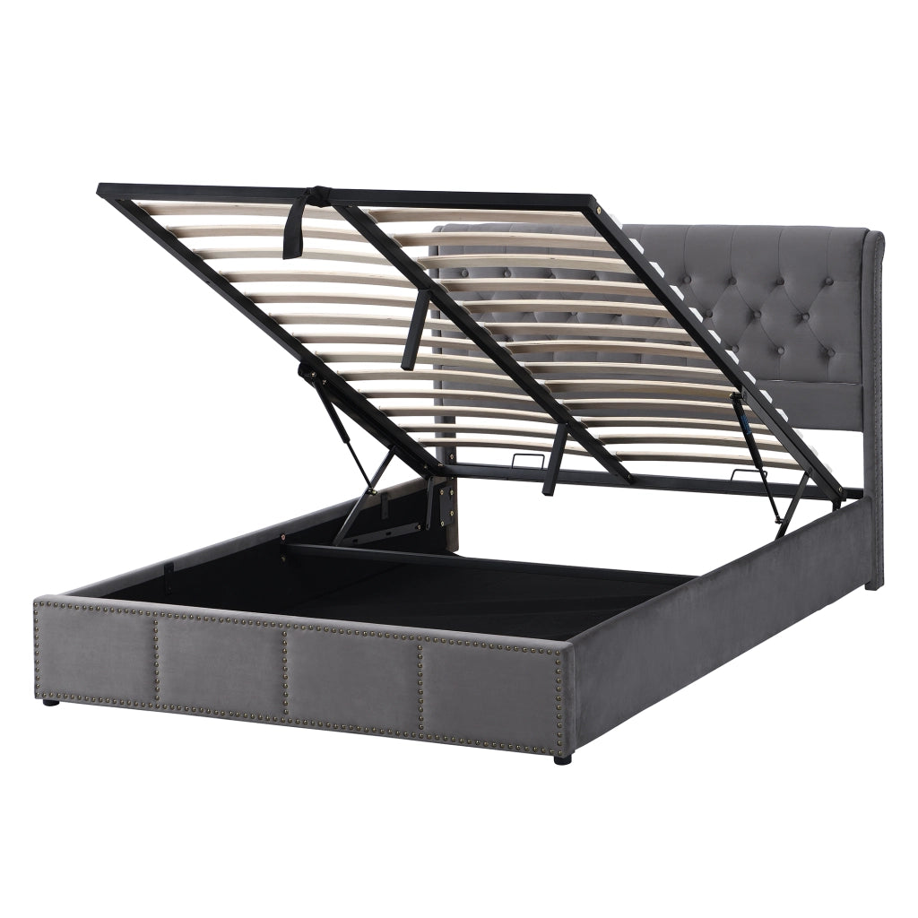 Letto imbottito 140x200 cm in velluto grigio con contenitore, testiera alta e finitura con borchie