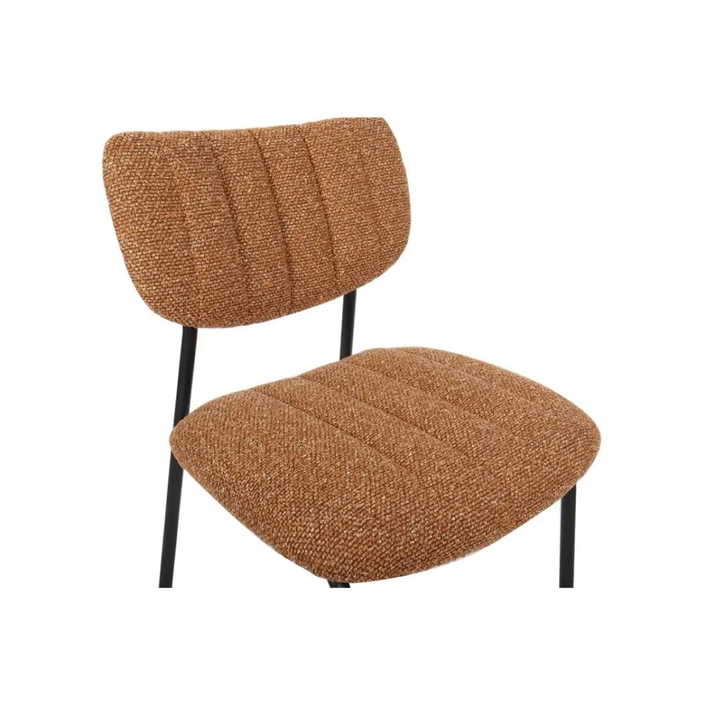 Set di 2 sedie NORAYA – Tessuto arancione – Design compatto – Gambe in metallo – Tocco colorato e moderno