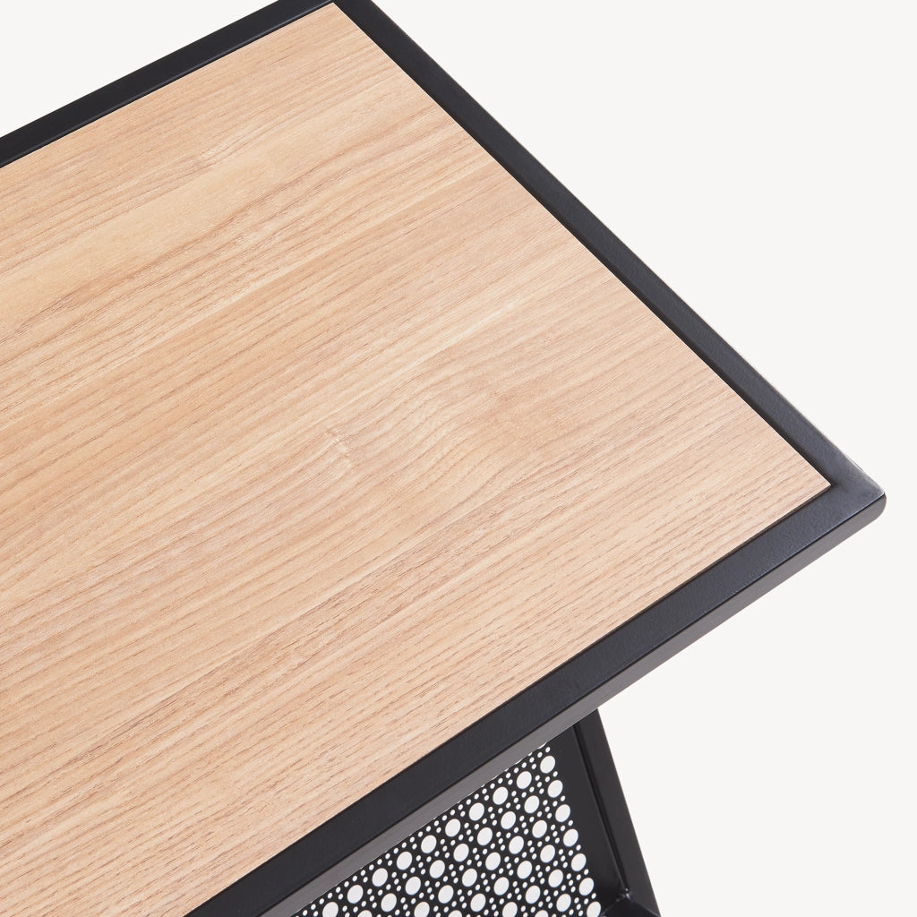 Tavolino Jäller con Portariviste Integrato 48 x 40 x 30 cm Nero / Effetto Rovere [en.casa]
