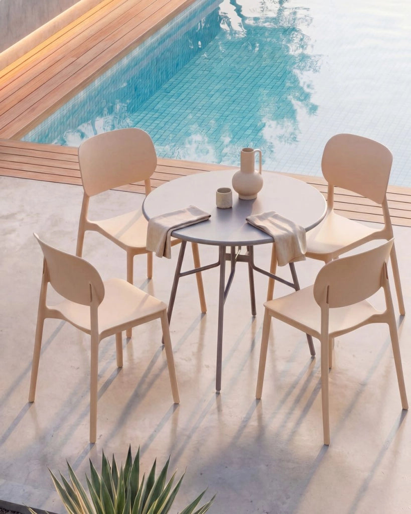 Set di 4 sedie da giardino in plastica sintetica impilabili per esterni beige sabbia sedie impilabili e leggere