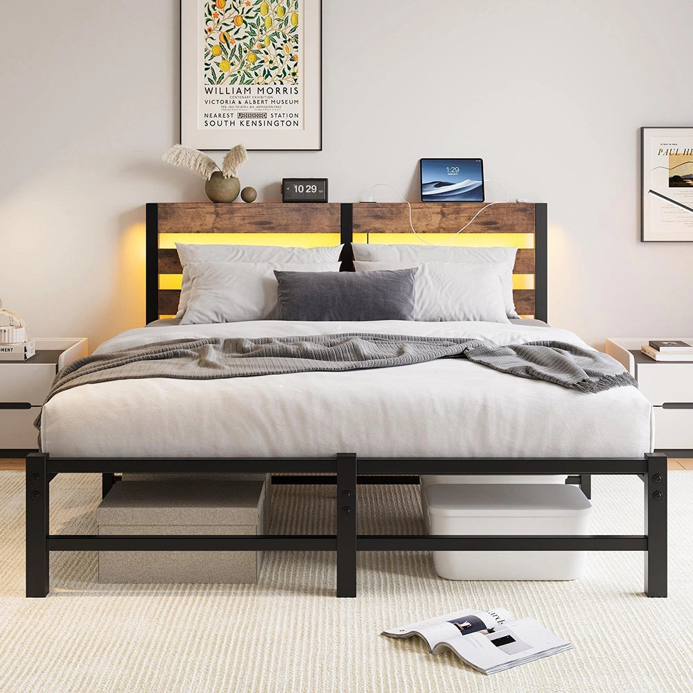 Letto 140x200cm LED - Xylo - struttura metallo spazio ripiano
