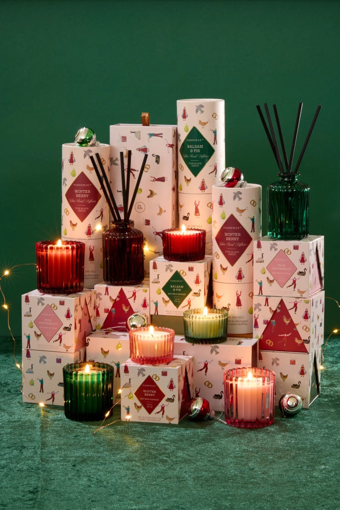 Set Regalo di Natale  3 Candele Profumate in Vetro Zigrinato  Winter Berry, Menta Rosa, Abete Balsamico