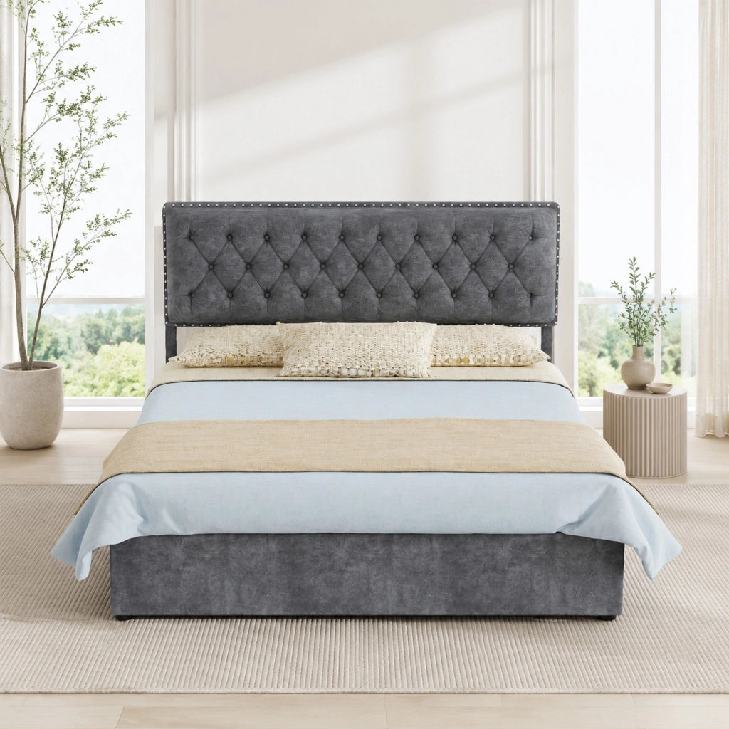 Letto 140x200 cm in velluto olandese grigio con testiera alta e doghe in legno
