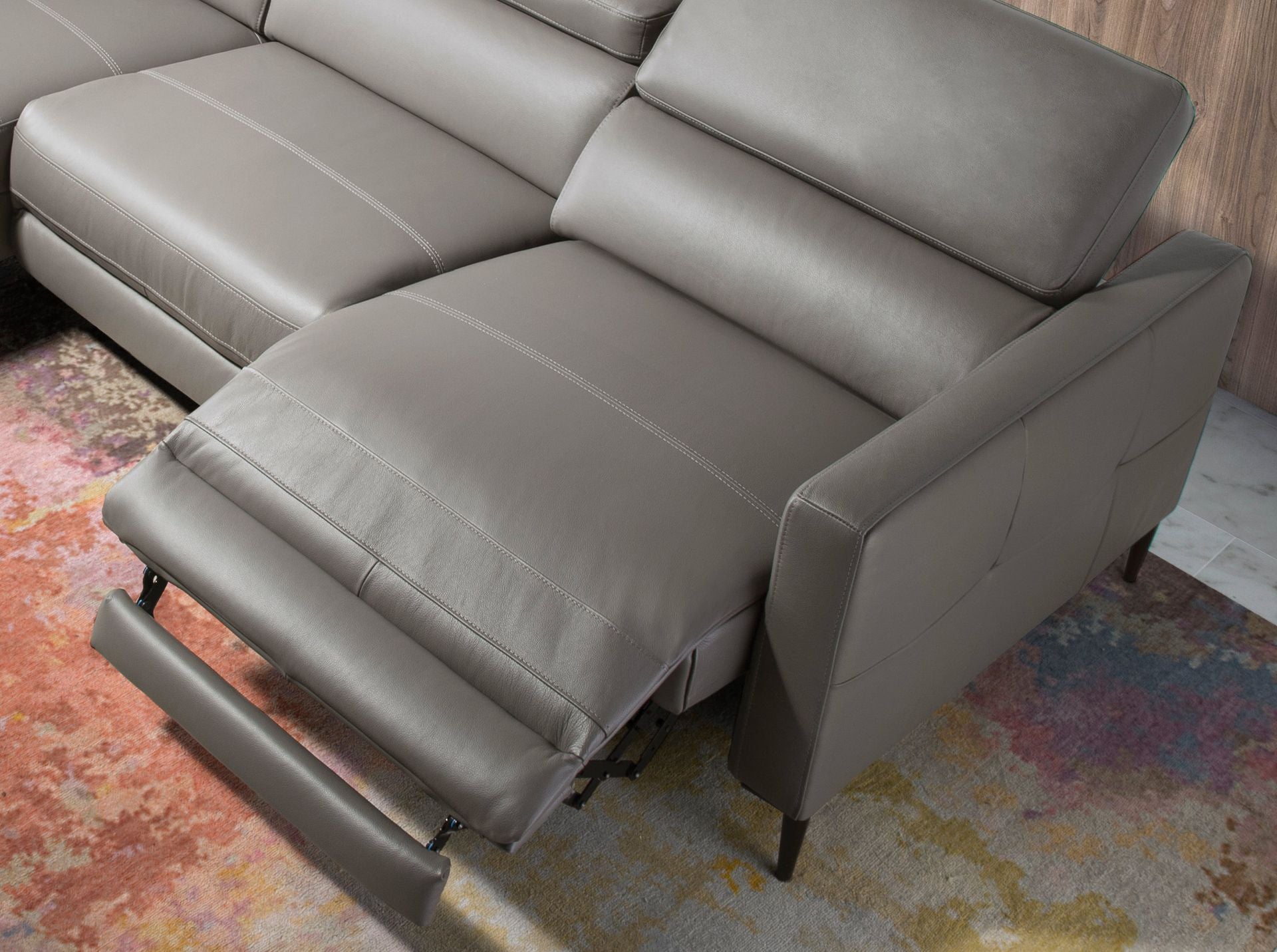 Divano relax con chaise longue a sinistra in pelle grigio scuro