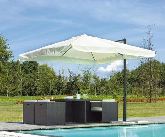 Ombrellone quadrato 3x3 mt da giardino con palo laterale e telo ecrù, apertura a manovella Tomaino 5011