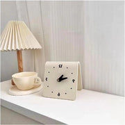 Orologio da tavolo Moderno Silenzioso Orologio a Clessidra in Metallo Orologio da Ufficio Decorazione per Camera da Letto Comodino Salotto Casa (bianco crema)