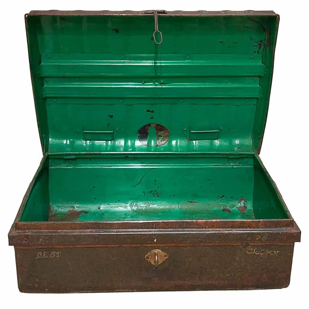 Valigia artigianale in metallo, 67x37x25h cm