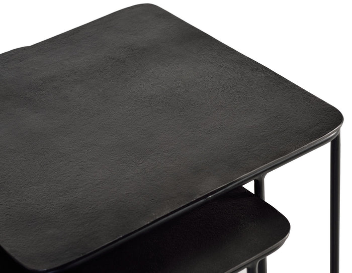 Set di 2 tavolini incastrabili in metallo