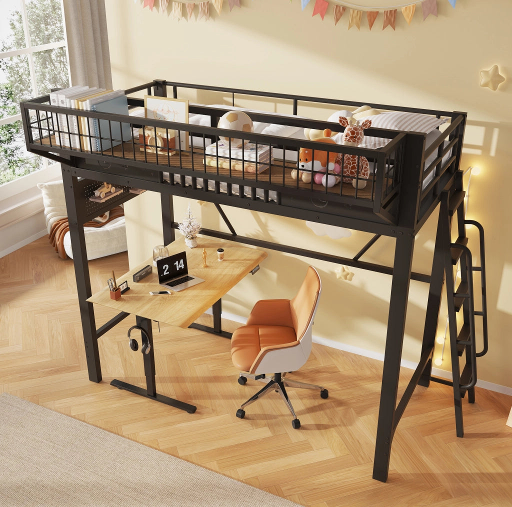 Letto a soppalco 90x200 cm in metallo nero con vani portaoggetti e scala reversibile; senza materasso
