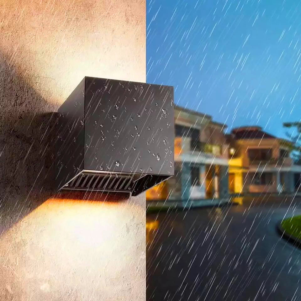 APPLIQUE LED MODERNO A FORMA DI CUBO 20W CON DOPPIA EMISSIONE LUMINOSA - PER INTERNI ED ESTERNI IDEALE PER PARETI DI CASE UFFICI HOTEL E NEGOZI