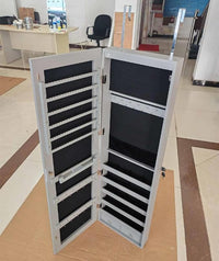 Armadietto per Gioielli con Illuminazione a LED Portagioie da Parete con Specchio, Chiudibile a Chiave, 35,5 x 10 x 120 cm (Grigio Chiaro)