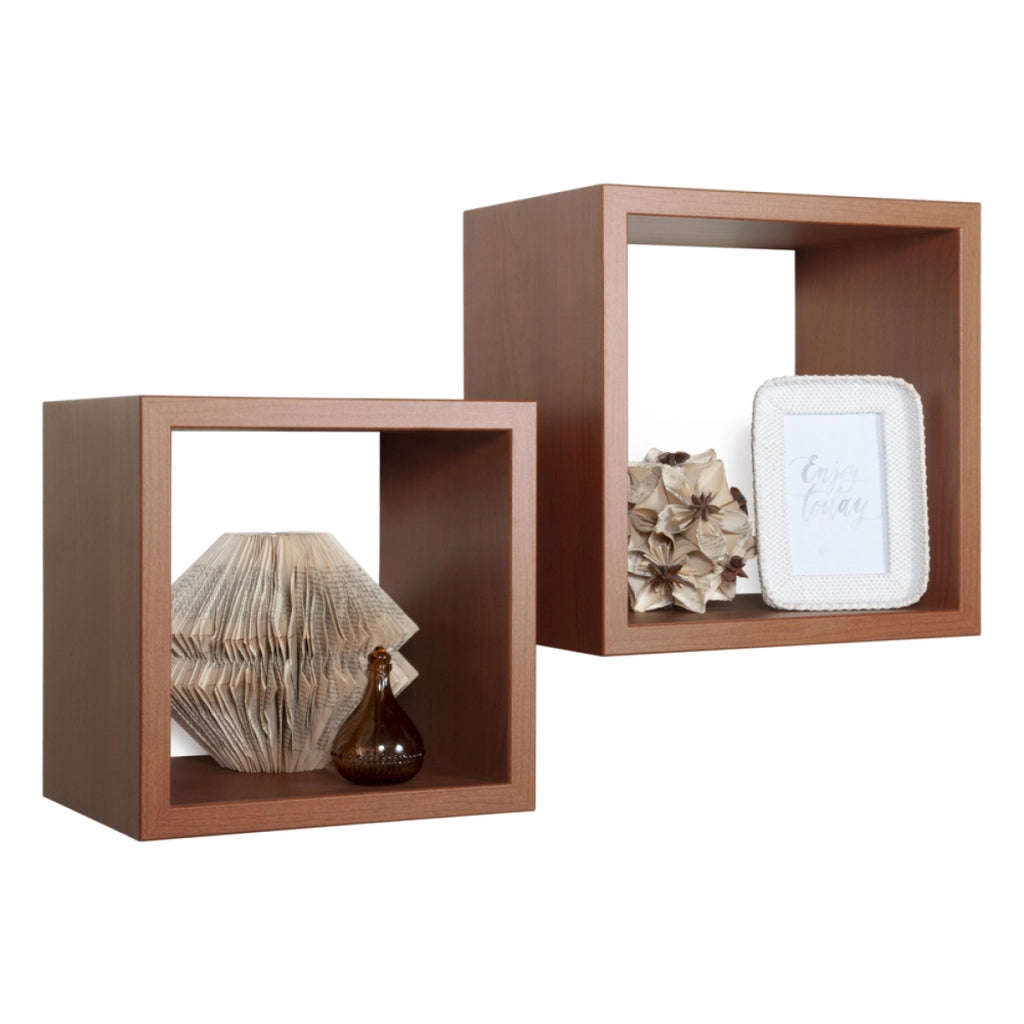 Set di 2 Mensole da Muro Modello Q-BIS MAXI, Cubi Arredo, Mensole Cubo, Cubi da Parete. Misure 35x35 p23.7 cm e 31x31 p23.7 cm. Finitura  CILIEGIO - MADE IN ITALY