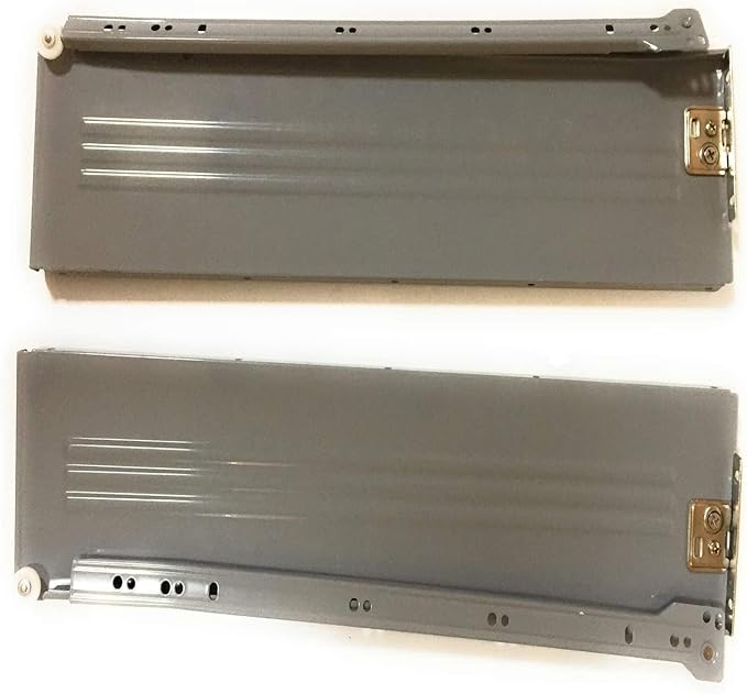 Binari cassetti, in metallo verniciato argento con H 12 cm misura 45 cm, venduto a coppia.