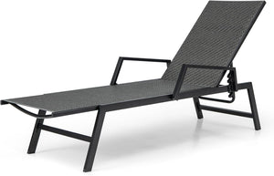 Lettino Prendisole in Rattan per Esterni, Sedia a Sdraio con Braccioli e Schienale Regolabile a 5 Posizioni, Telaio Metallico Robusto, Portico, Cortile, Giardino, Portata 150 kg