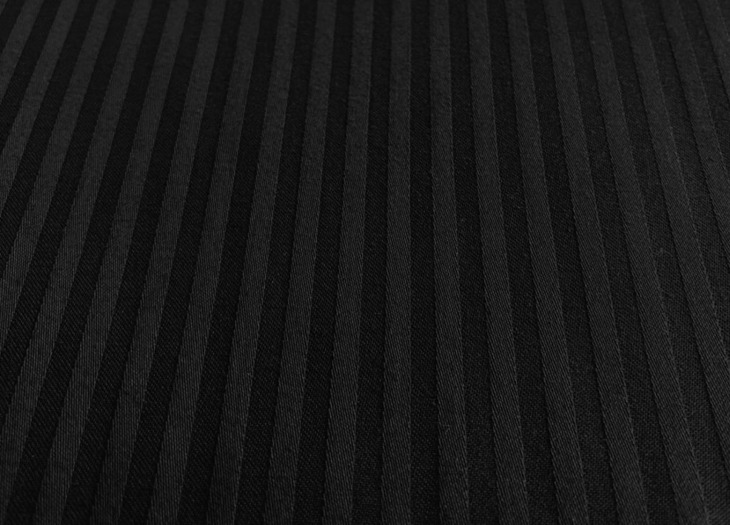 Completo Lenzuola Letto In 100% Raso Cotone Rigato 5mm In Tinta Unita - Matrimoniale - Nero