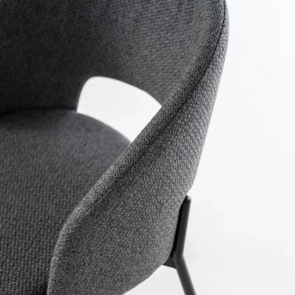 Set di 2 sedie da pranzo imbottite in tessuto grigio Siena con struttura in metallo facili da pulire | Duzzle