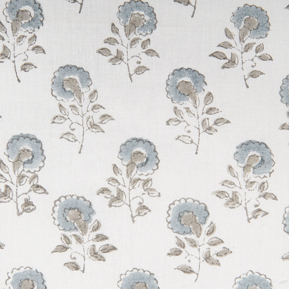 Set di 2 cuscini decorativi bianchi e blu cotone 45 x 45 cm motivo floreale nappe fatto a mano rivestimento sfoderabile con imbottitura stile boho