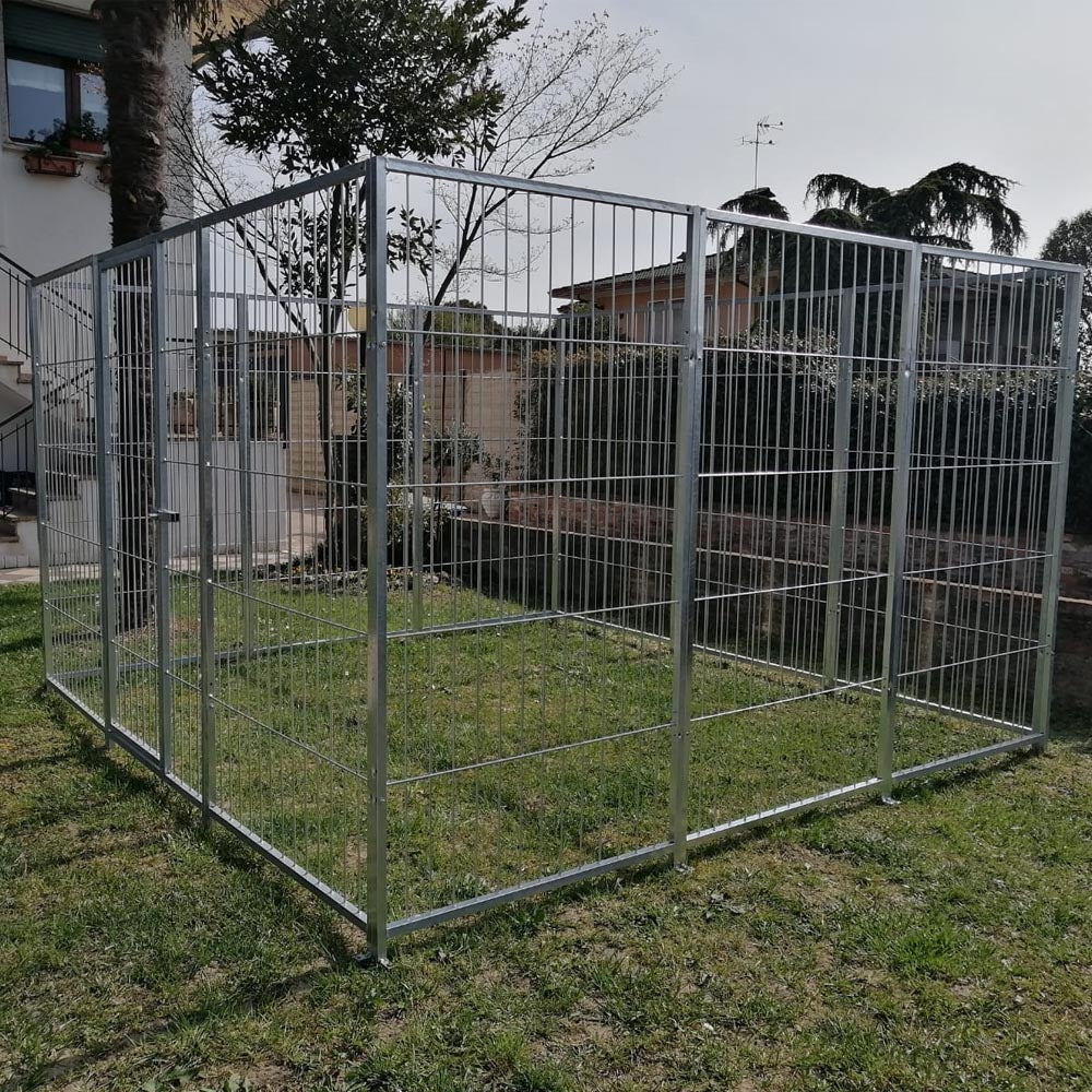 Box per cani da esterno con zincatura a caldo da 300x300x altezza 180 cm